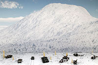 DSF-004 ジオラマシート 雪山背景のレイアウトサンプル画像